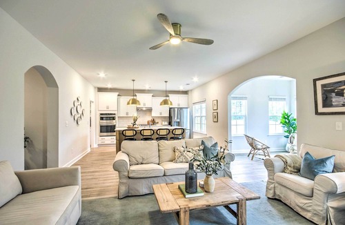 Chapin House | Chapin Vacation Rental ~ 11 Mi to Lake!