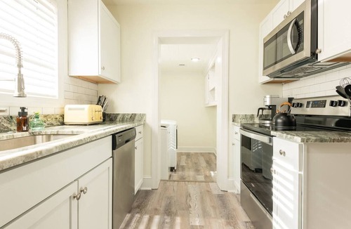 North Charleston House | Charleston Charm - Spacious 3BR + Bikes/Scooters!