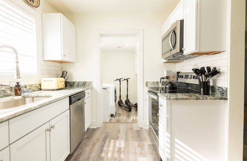 North Charleston House | Charleston Charm - Spacious 3BR + Bikes/Scooters!
