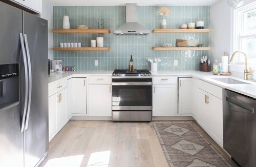 Charleston House | Charleston House with Private Pickleball Court!