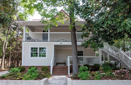 Downtown Apartment | Charming 1-bedroom apartment in adorable Downtown Southern Pines