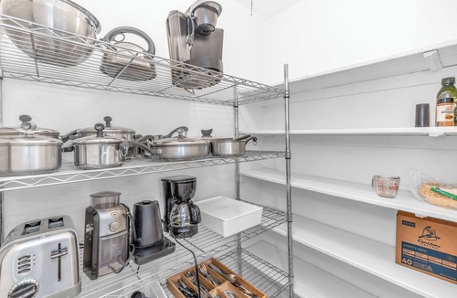 Sanford Apartment | Charming 1-Bedroom Apartment in Historic Sanford – Ideal for Long-Term Stays