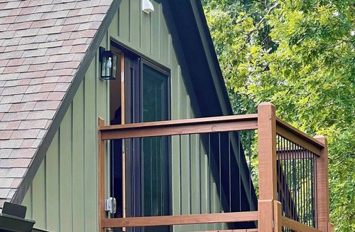 Seneca Apartment | Charming 1-bedroom garage apartment with AC in Seneca