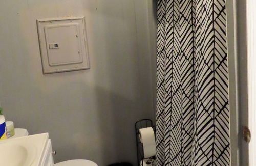 Glenwood House | Charming 1-bedroom house with WiFi and AC in Glenwood