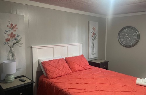 Jacksonville Hotel | Charming 1 Bedroom/1 bath hotel room