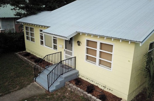 New Smyrna Beach House | Charming 2-bedroom house in welcoming New Smyrna Beach, just 7 miles to beaches