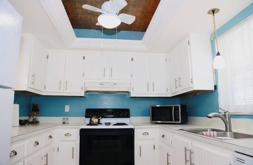 Lely Golf Estates Condo | Charming 2-bedroom, 2 bathroom condo with WiFi, AC in South Naples with lanai