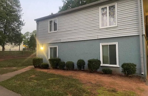 Charlotte Condo | Charming 2-bedroom condo with AC and WiFi in lovely Charlotte