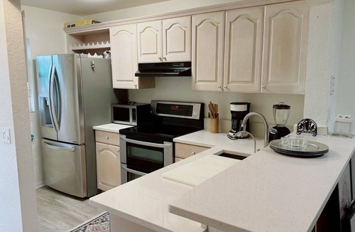 Hutchinson Island South Condo | Charming 2-bedroom Townhouse on Hutchinson Island, with private beach access.
