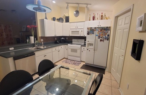 Winter Haven House | Charming 2-bedroom house, with AC, WiFi in superb Winter Haven, LEGOLAND CITY