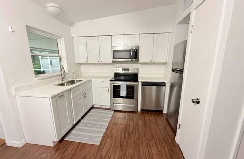 Central Beach House | Charming 3-bedroom house with private pool and yard in Vero Beach, Florida
