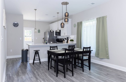 Paw Creek House | Charming 3-bedroom house in terrific Charlotte and close to Uptown