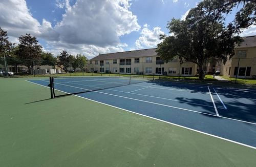 Veranda Palms House | Charming 3-bedroom house w/AC in Kissimmee, nearby Disney, Walmart, Ross & more