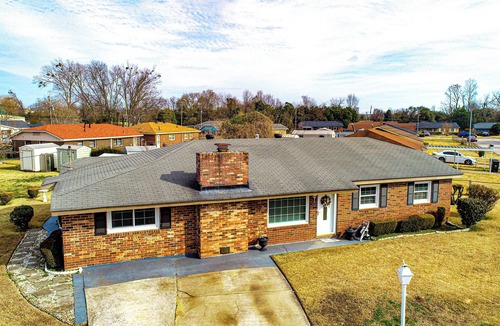 Augusta House | Charming 3-bedroom home in Augusta- sleeps 8!