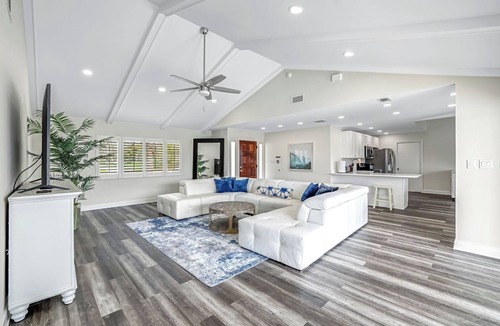 Isles of Capri House | Charming 3-bedroom waterfront house in Naples/Marco Island