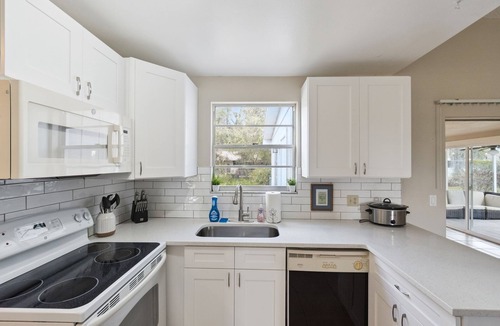 St. Cloud House | Charming 3BR home in St. Cloud Near Lake Toho & Orlando Attractions