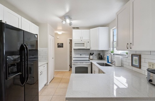 St. Cloud House | Charming 3BR home in St. Cloud Near Lake Toho & Orlando Attractions