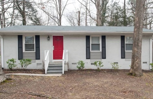 Southeast Raleigh House | Charming 3BR Home w/Fenced Yard Near DT Raleigh