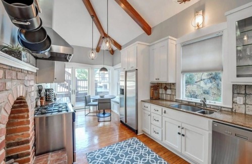 Virginia Highland House | Charming 4 Bedroom Bungalow With Heated Pool Close To Piedmont Park