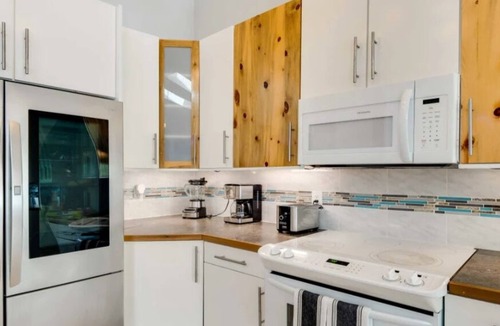 Conway House | Charming 4-bedroom house with AC and WiFi in beautiful Orlando