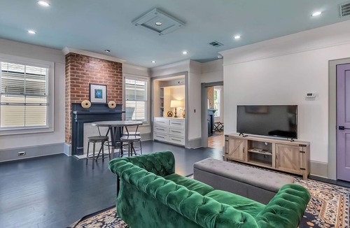 Savannah Victorian District House | Charming 4BR Townhouse w/Porches In Historic District Walk to Forsyth Park