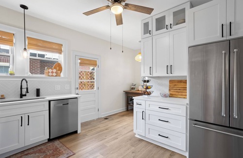 Chatham Crescent House | Charming Ardsley Park Home with King Suite + 3 Workspaces