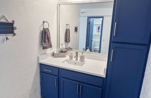 Schulte Park Condo | Charming Beachfront Oasis ~ Ocean Views ~ King Bed