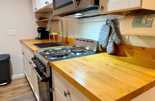 Beaufort Apartment | Charming Beaufort Space | Perfect 4 Extended Stays