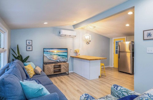 Pigeon Point Cottage | Charming Cottage with Outdoor Entertainment Center
