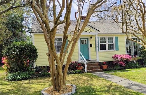 New Bern Cottage | Charming Cozy Cottage Near Downtown New Bern w 2.5 BA