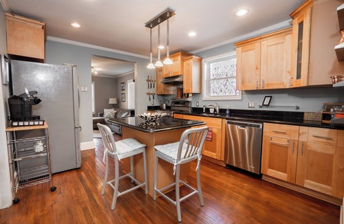 Biddleville House | Charming Craftsman 1/4 mile from Uptown Charlotte and 1 block from trolley.