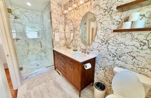 Southwest Raleigh House | Charming Downtown Family Home with Fenced Yard