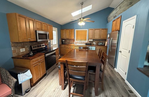 Westminster House | Charming Family Friendly Waterfront Home on Lake Hartwell