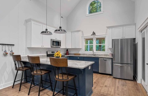 Central House | Charming home near Clemson, SC!