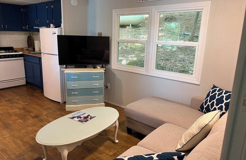 Westminster House | Charming Lake Hartwell vacation rental with amazing lake views and close dock.