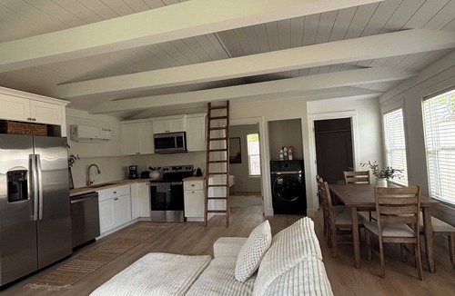 Boiling Springs Cottage | Charming luxury cottage in the heart of Boiling Springs