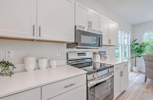 Hanahan House | Charming New Build 3 Bedroom in Hanahan!