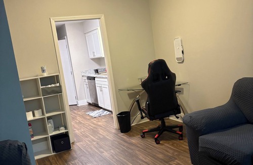 North Raleigh Apartment | Chic 1-bedroom with WiFi and AC in fantastic Raleigh