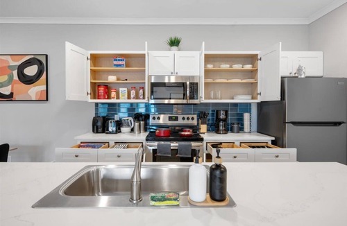 Port Wentworth Apartment | Chic 2-bedroom apartment with AC, fitness room, pool - D