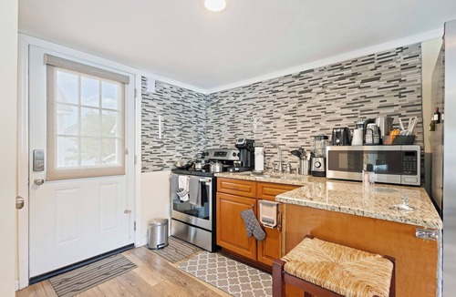 Bluffton Apartment | Chic apartment with WiFi and AC in superb Bluffton