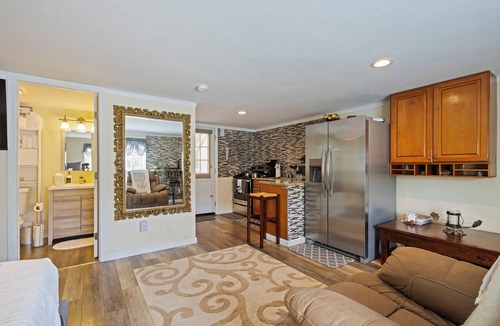 Bluffton Apartment | Chic apartment with WiFi and AC in superb Bluffton