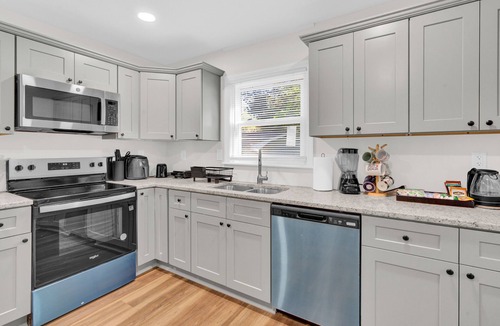 Charlotte House | Chic Charlotte Gem! 3BR near NoDA + Plaza Midwood