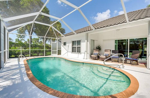 Falcons Glen House | Chic Naples Home w/ Lanai in Golf Community!