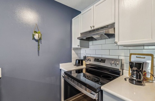Westover Apartment | Chick Retreat With Fayetteville Charm (cb)