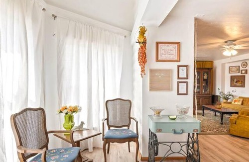 Cashmere Apartment | Chickadee Suite