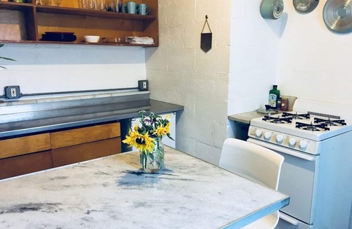 Summerhill Apartment | Chickens and Flowers, urban oasis in the heart of Atlanta