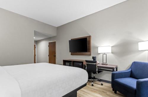 Jesup Hotel | Clarion Pointe Jesup