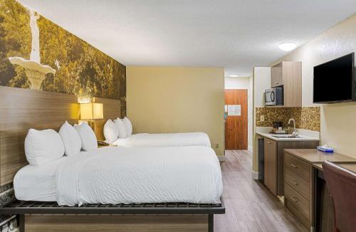 Savannah Hotel | Clarion Pointe Savannah Gateway I-95