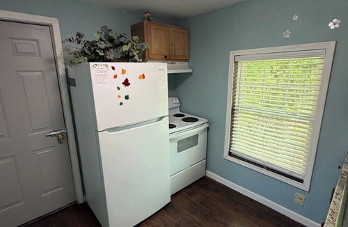 Kingsland House | Clean 1-bedroom 1 bath house Kingsland