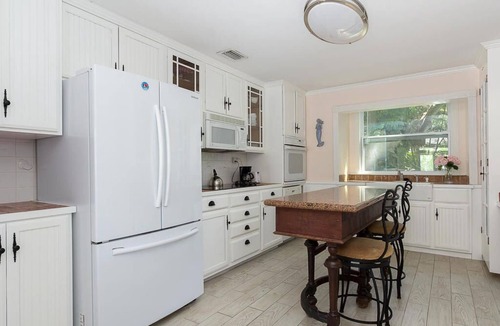 Wabasso Beach House | Clean, cozy and beautiful beach house next to Summer Place on Orchid Island